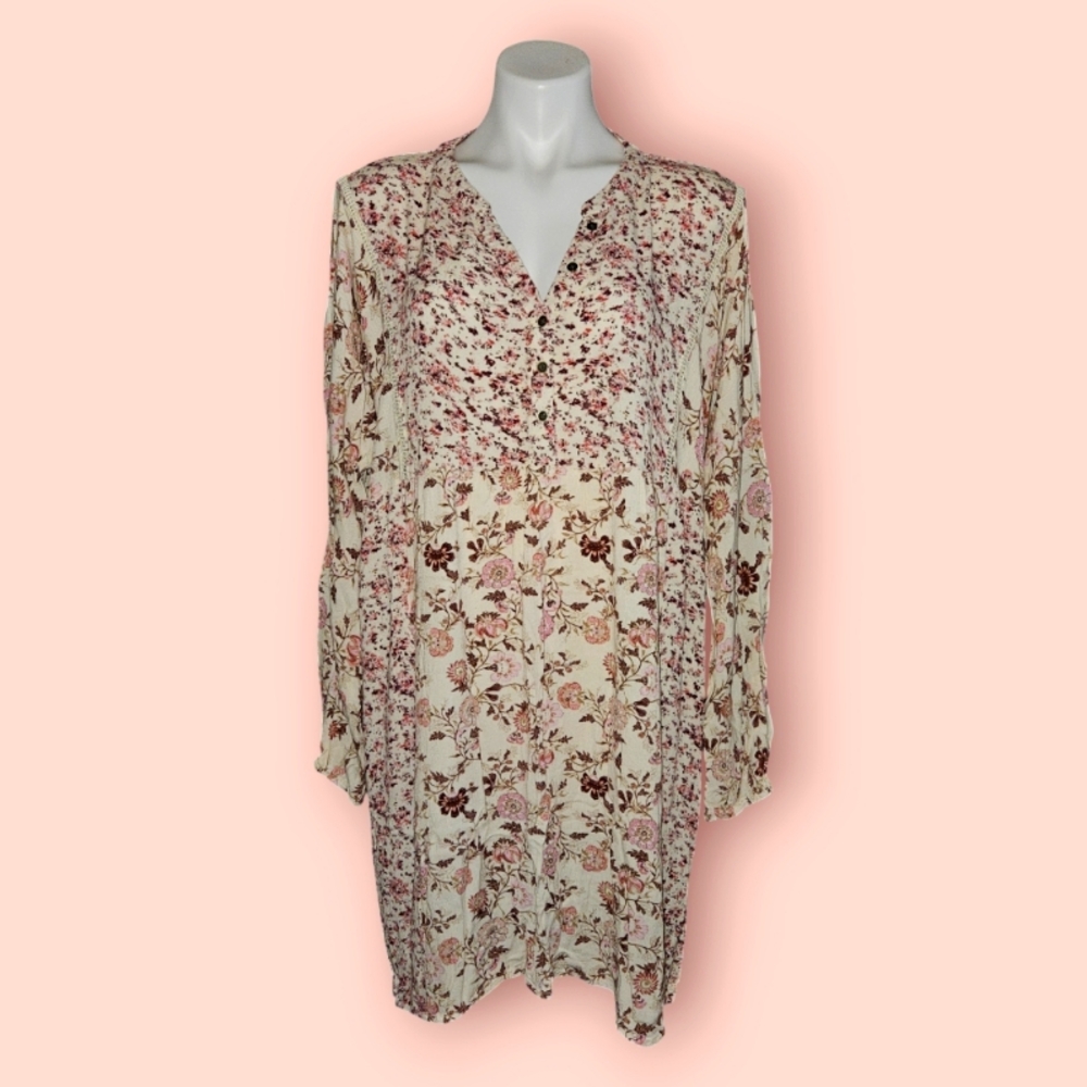 Knox Rose Floral V-Neck tunic